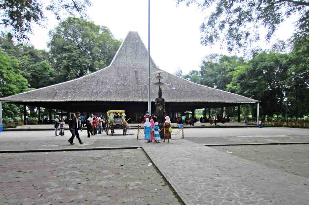 Tempat wisata Di Mojokerto Terbaru 2020 Paling Indah & Murah