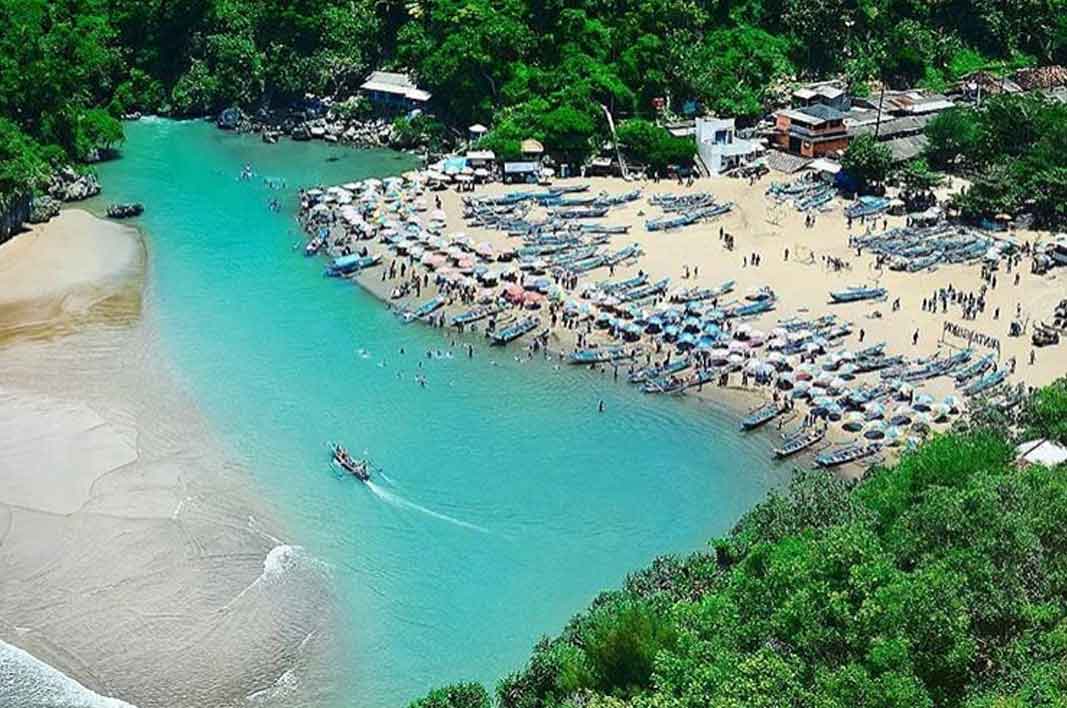 Pantai Baron Harga Tiket Masuk Dan Spot Foto Terbaru 2019