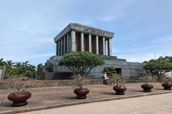 Mausoleum Ho Chi Minh