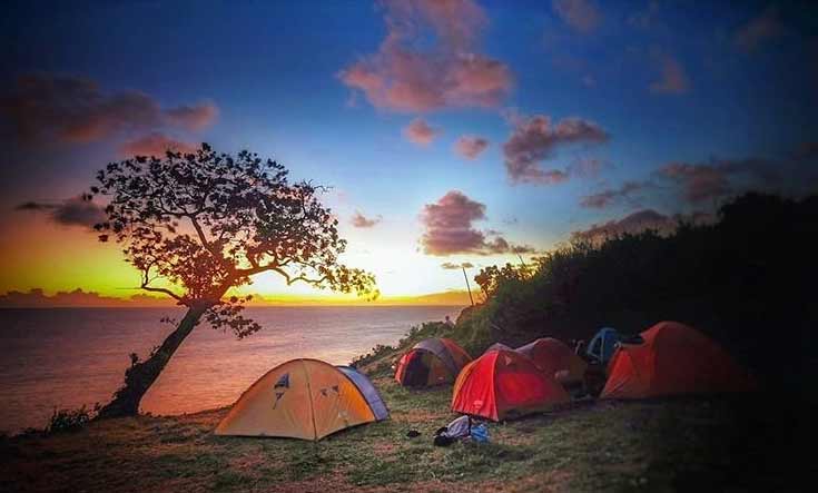 camping di pantai kesirat