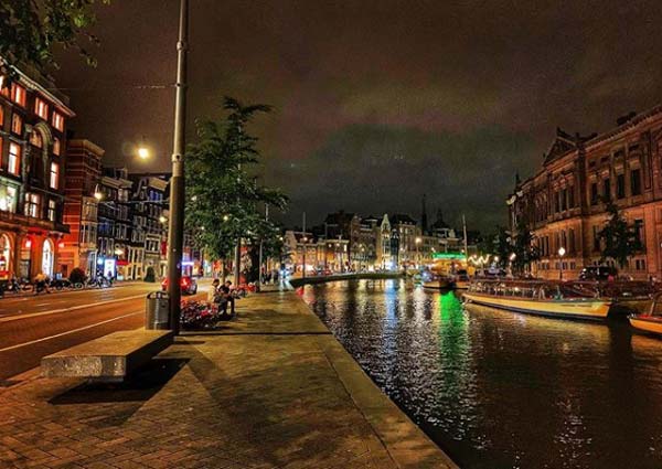 tempat wisata di amsterdam waktu malam