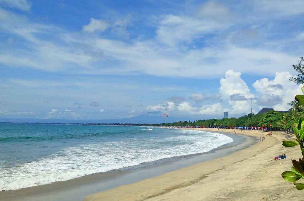 Pantai Kuta Bali - Harga Tiket Masuk & Spot Foto Terbaru 2023