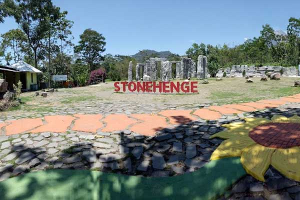 fasilitas stonehenge jogja