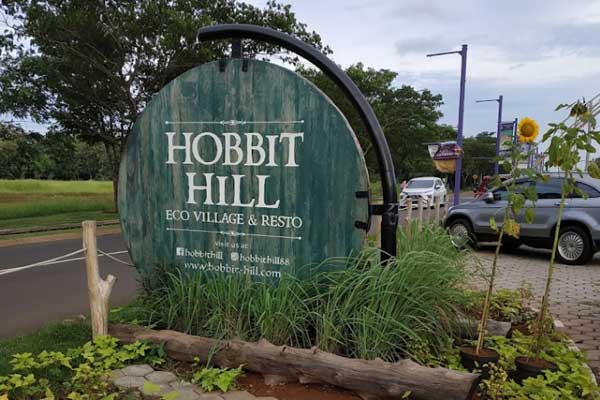tips berkunjung hobbit hill