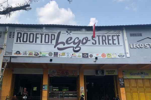rooftop lego street