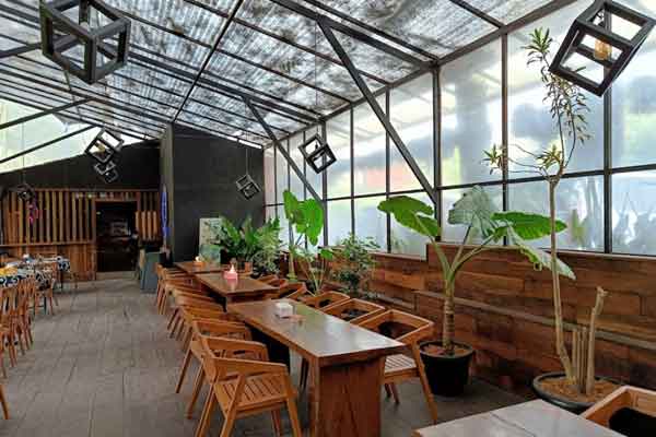Cafe Rumah Bunga