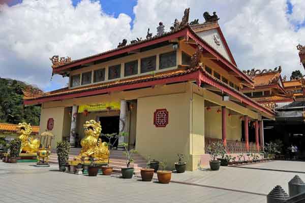 Sam Poh Temple