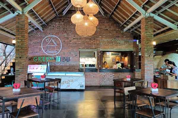 Green Kubu Cafe